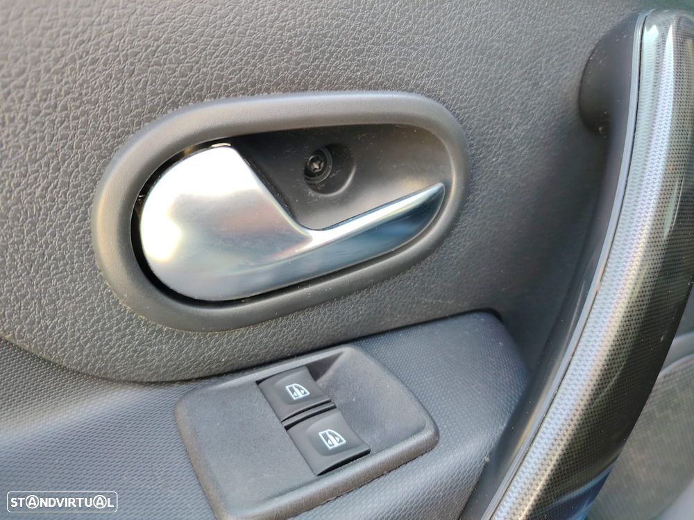 Dacia Sandero 0.9 TCe Stepway - 15