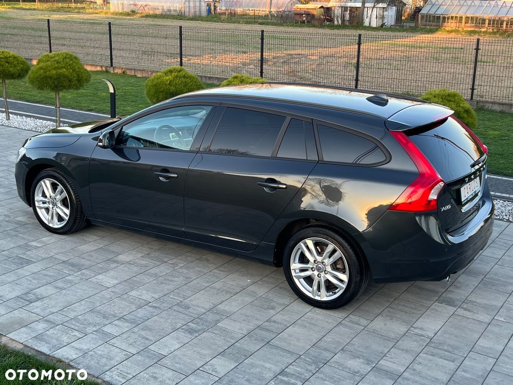 Volvo V60 D3 Summum - 17