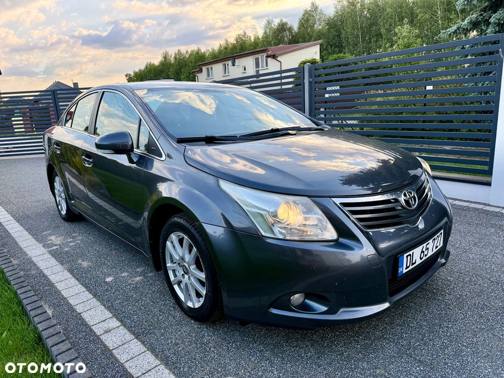 Toyota Avensis 1.8 Comfort - 5