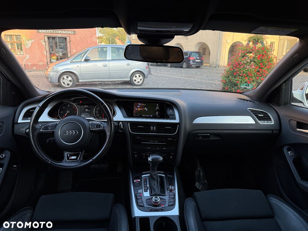 Audi A4 Avant 2.0 TDI S tronic quattro sport - 11