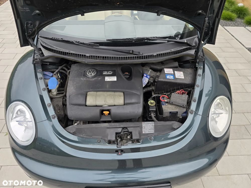 Volkswagen New Beetle Cabriolet 2.0 - 9