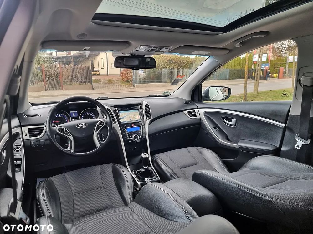 Hyundai i30 blue Kombi 1.6 GDi Style - 9