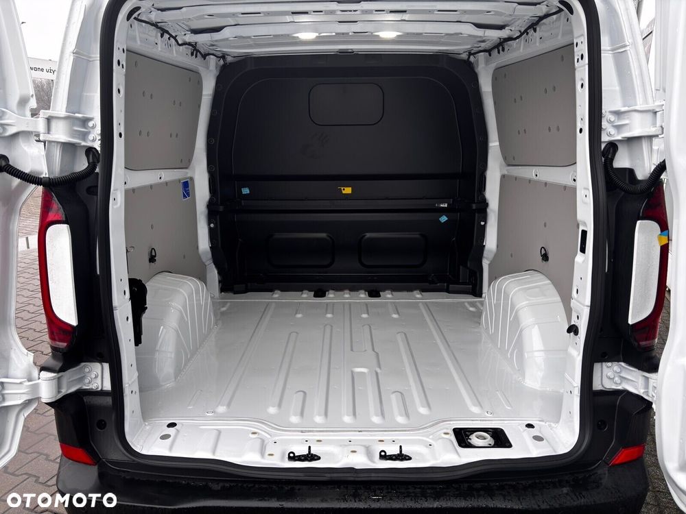 Volkswagen Transporter Plus PanAmericana L2 2.0 TDI 150 KM  8-automat 6m - 20
