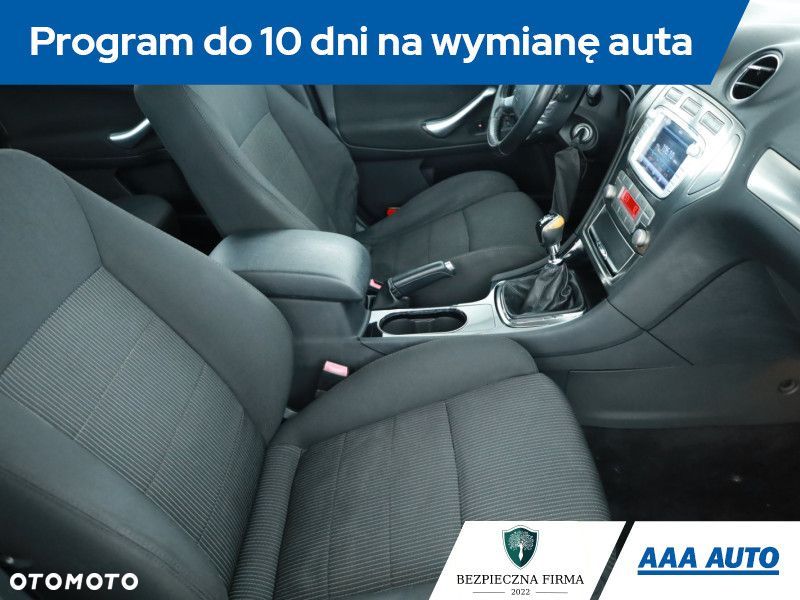 Ford Mondeo SW - 9