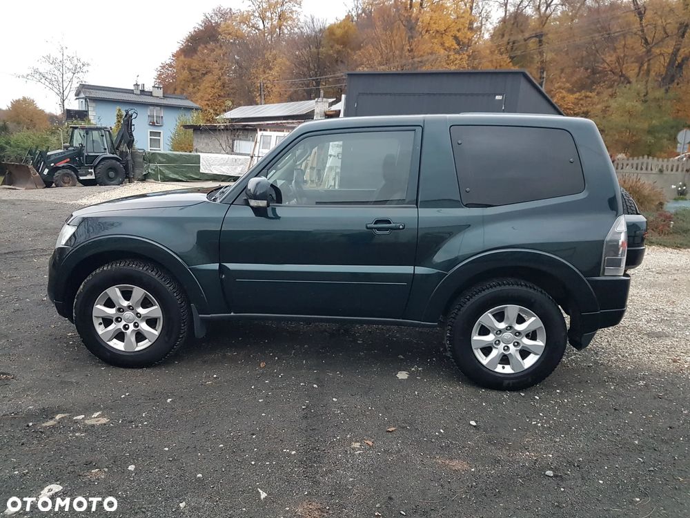 Mitsubishi Pajero 2013 photo 5