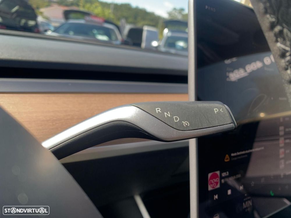 Tesla Model 3 - 21