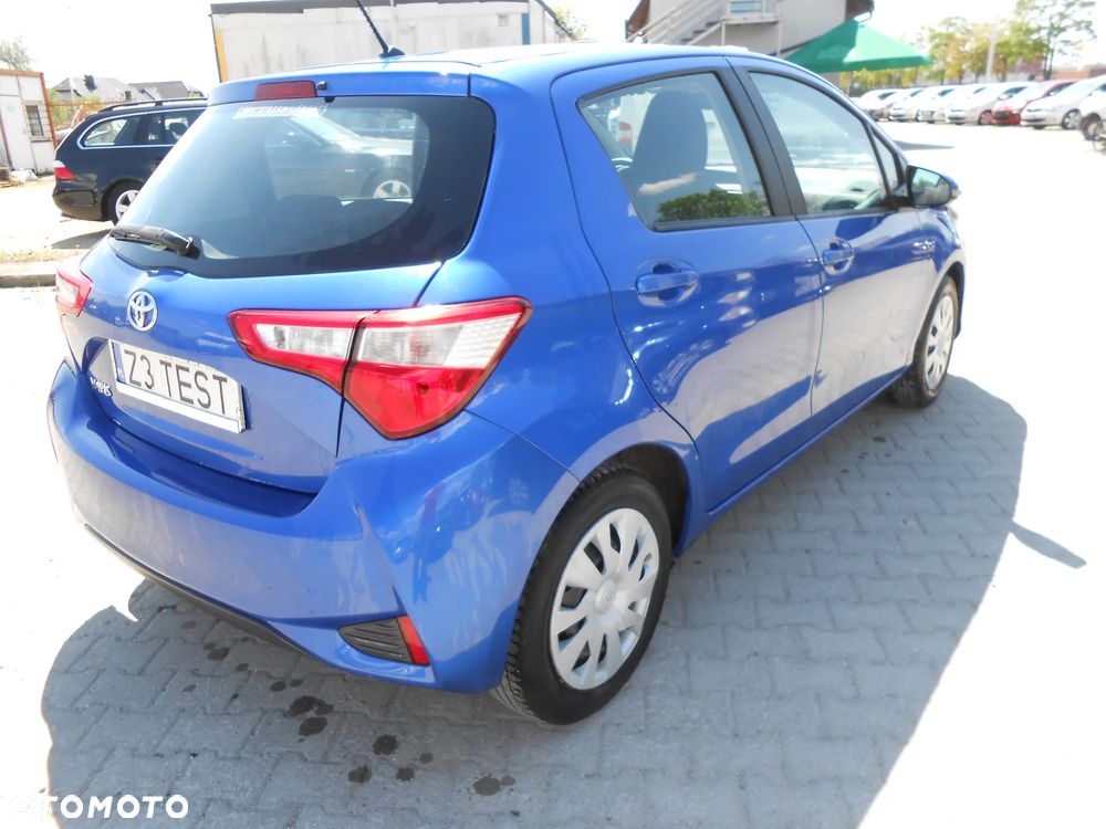 Toyota Yaris 1.0 Life EU6 - 5