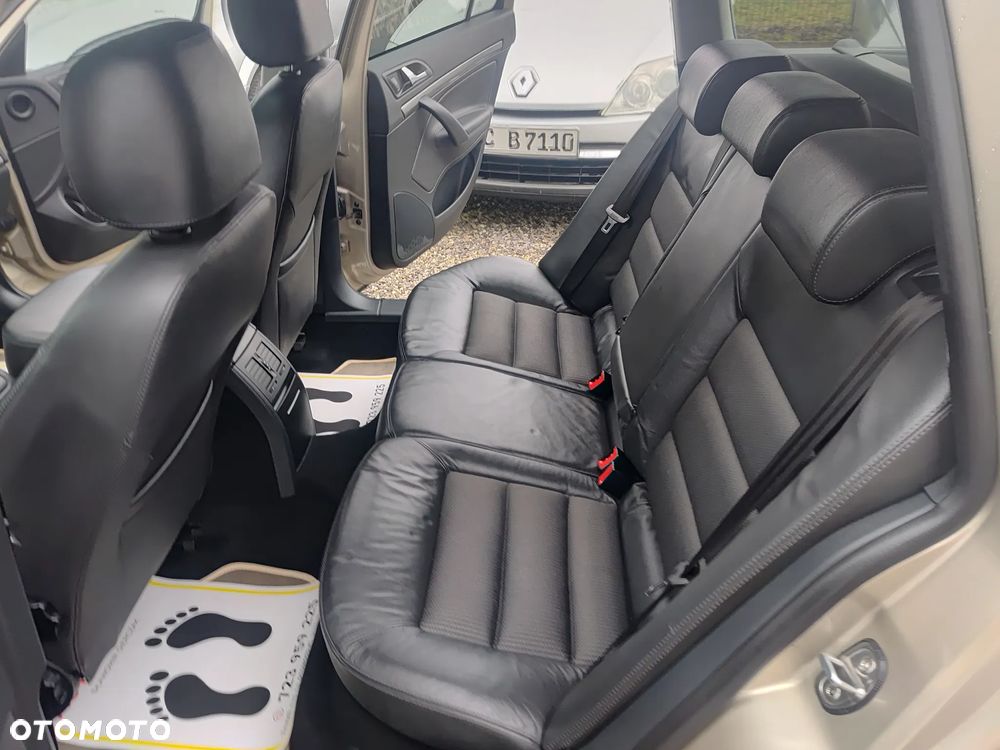 Skoda Octavia 2.0 TDI Ambiente DSG - 21