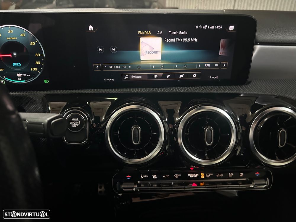 Mercedes-Benz A 250 - 25