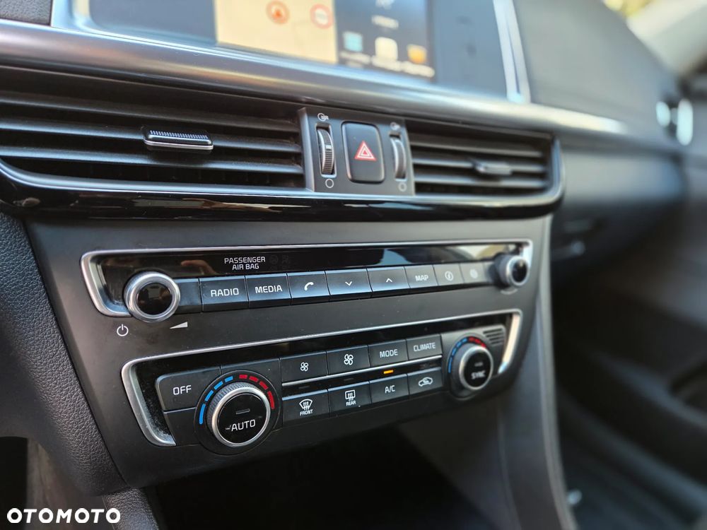 Kia Optima 1.7 CRDI XL DCT - 21