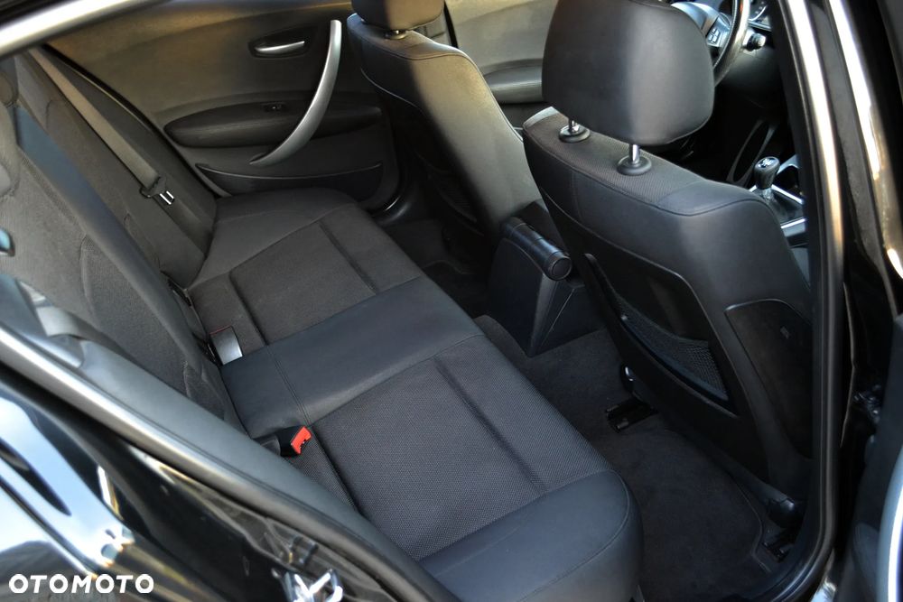 BMW Seria 1 120d DPF - 8