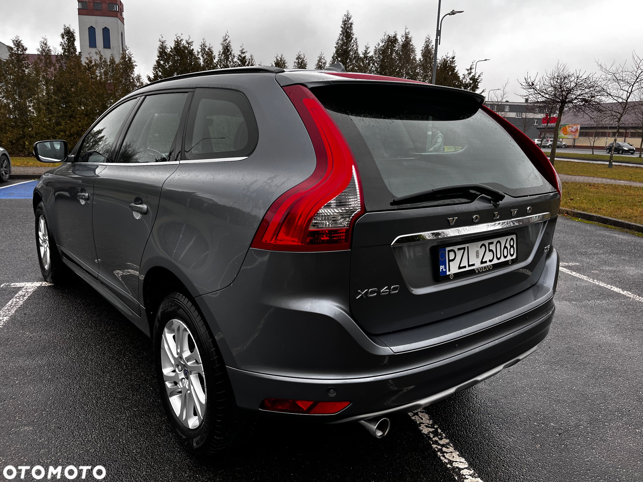 Volvo XC 60 D3 Drive-E Momentum - 9