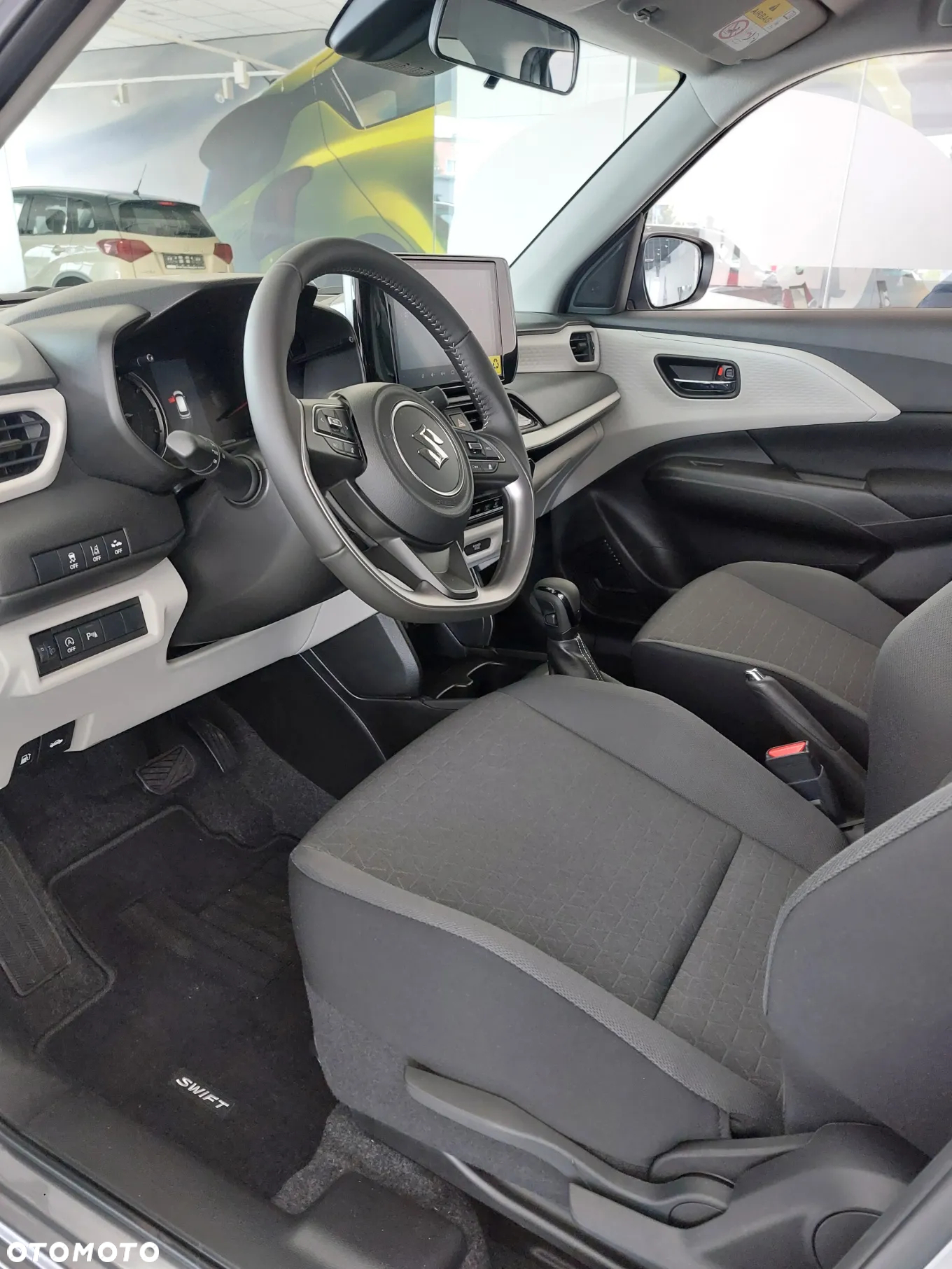 Suzuki Swift 1.2 Dualjet SHVS Premium Plus CVT - 8