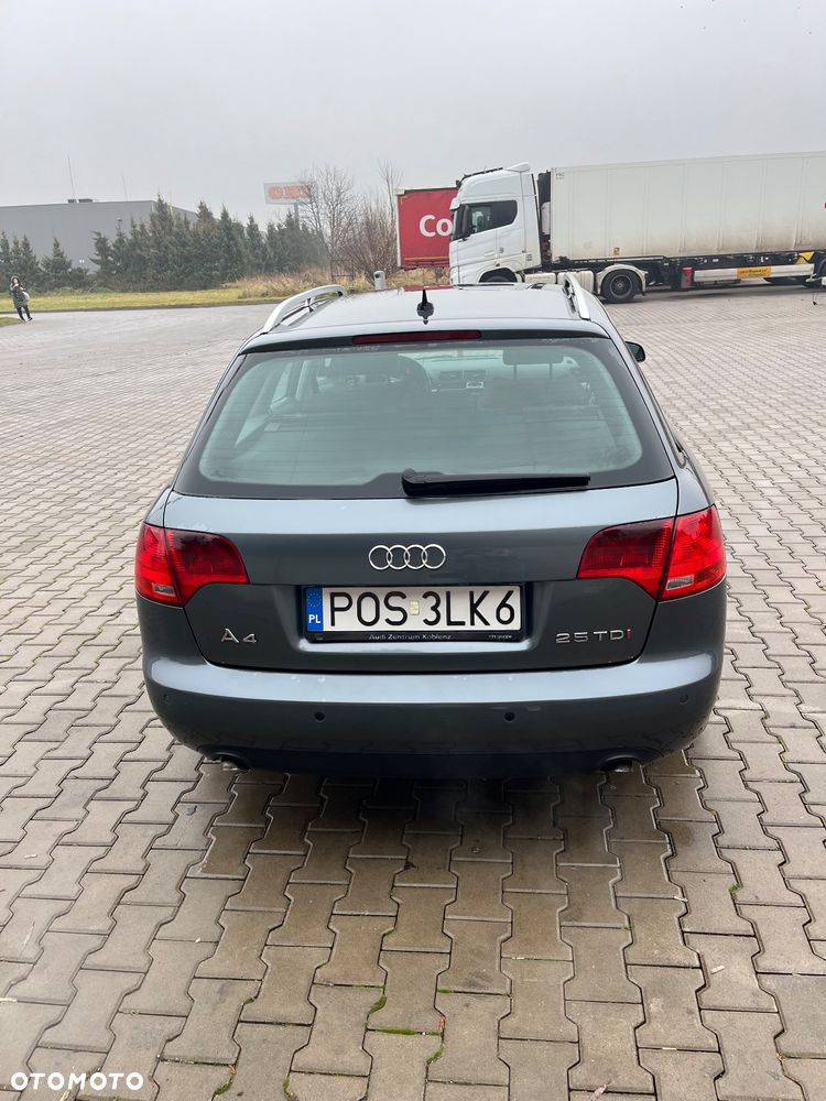 Audi A4 Avant 2.5 TDI Multitronic - 4