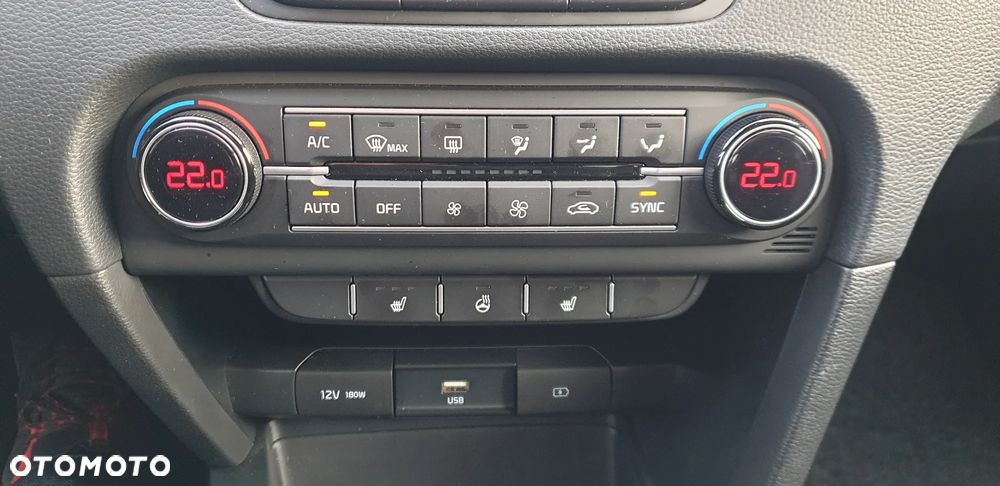 Kia XCeed 1.0 T-GDI L Business Line - 22