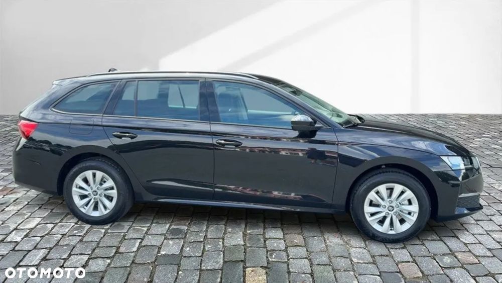 Skoda Octavia 1.5 TSI mHEV Selection DSG - 11