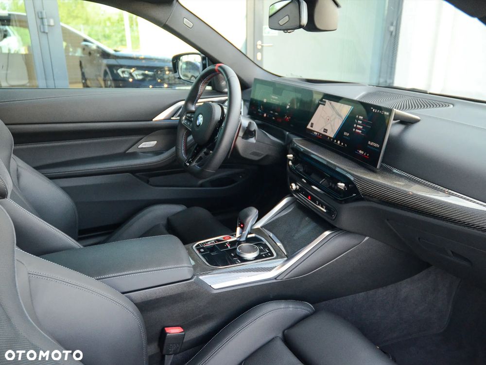 BMW M4 Competition M xDrive - 34