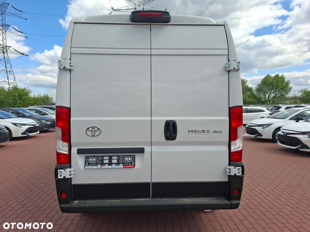 Toyota Proace Max - 12