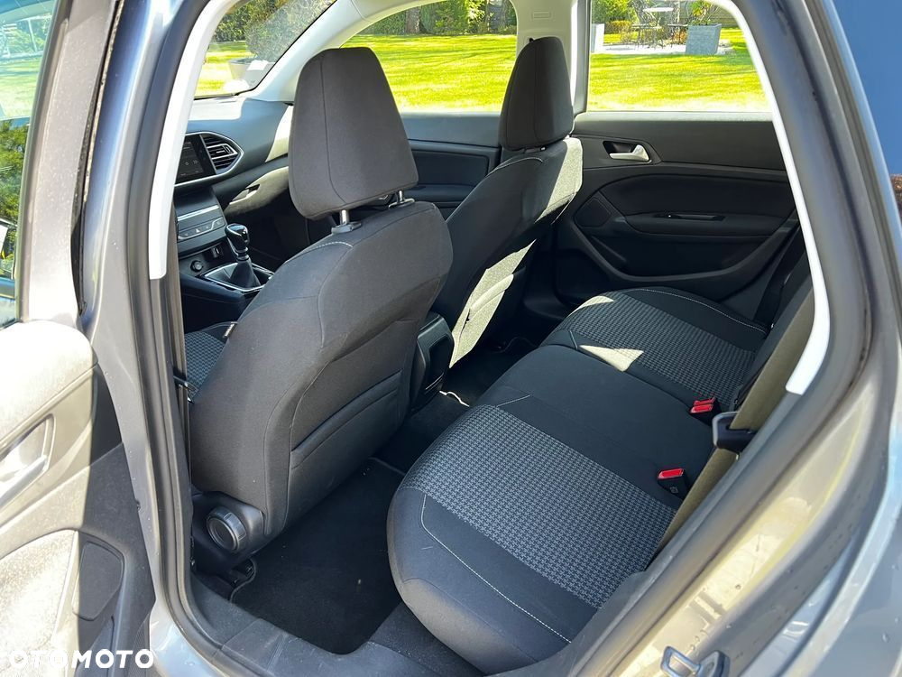 Peugeot 308 1.2 PureTech Business Line S&S - 20