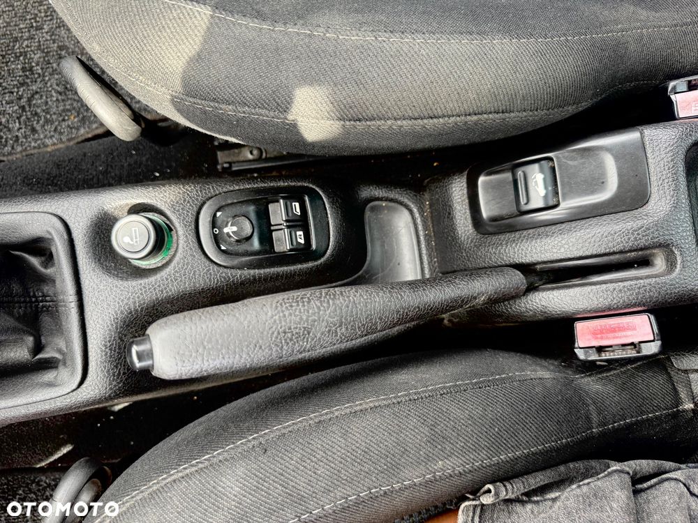 Peugeot 206 - 11