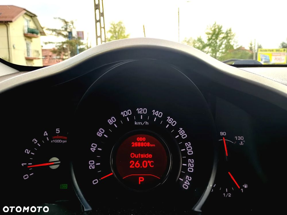 Kia Sportage 2.0 CRDI XL - 30