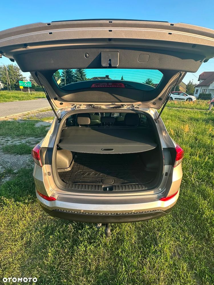 Hyundai Tucson 1.6 GDI BlueDrive GO 2WD - 14