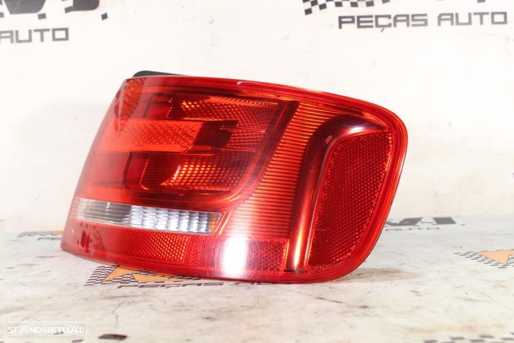 Farolim Direito Audi A4 (8K2, B8)  8K5945096d / Chassi Passageiro Seda - 3