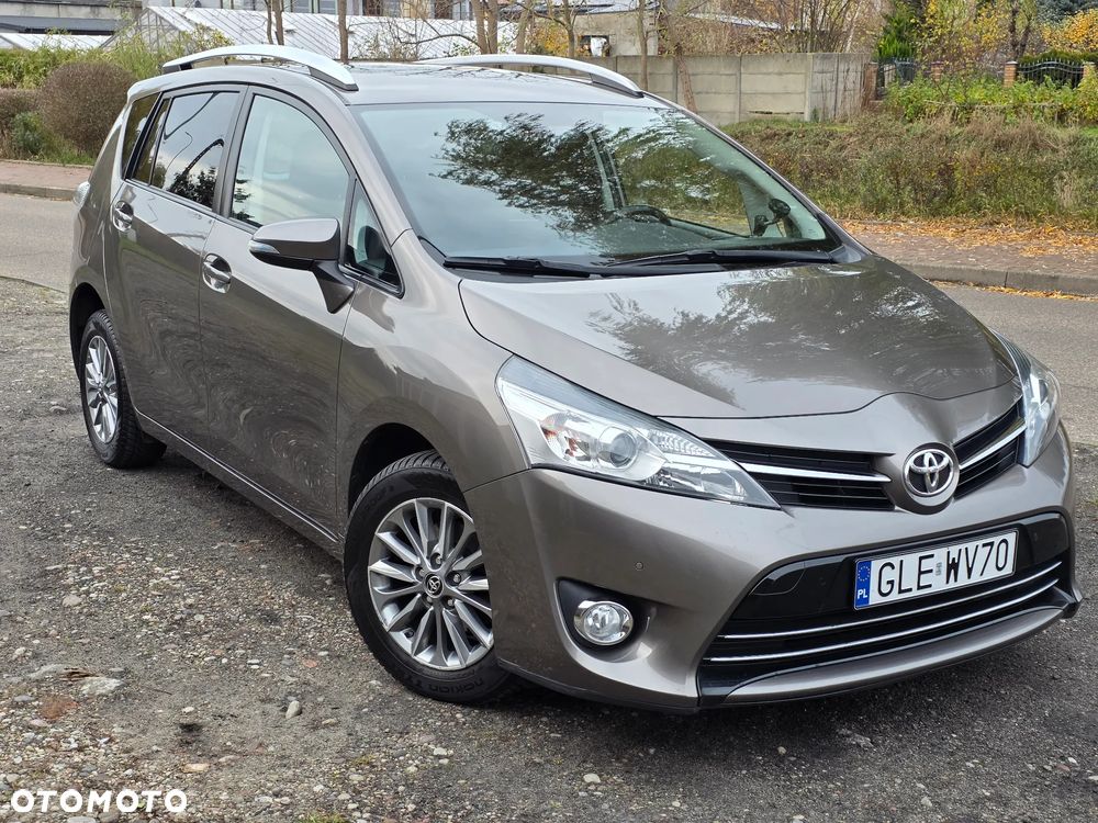 Toyota Verso 1.8 Premium - 2