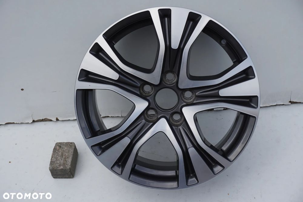 Toyota 5x114,3 17 7J et39 stan bdb PZ49M-X0670