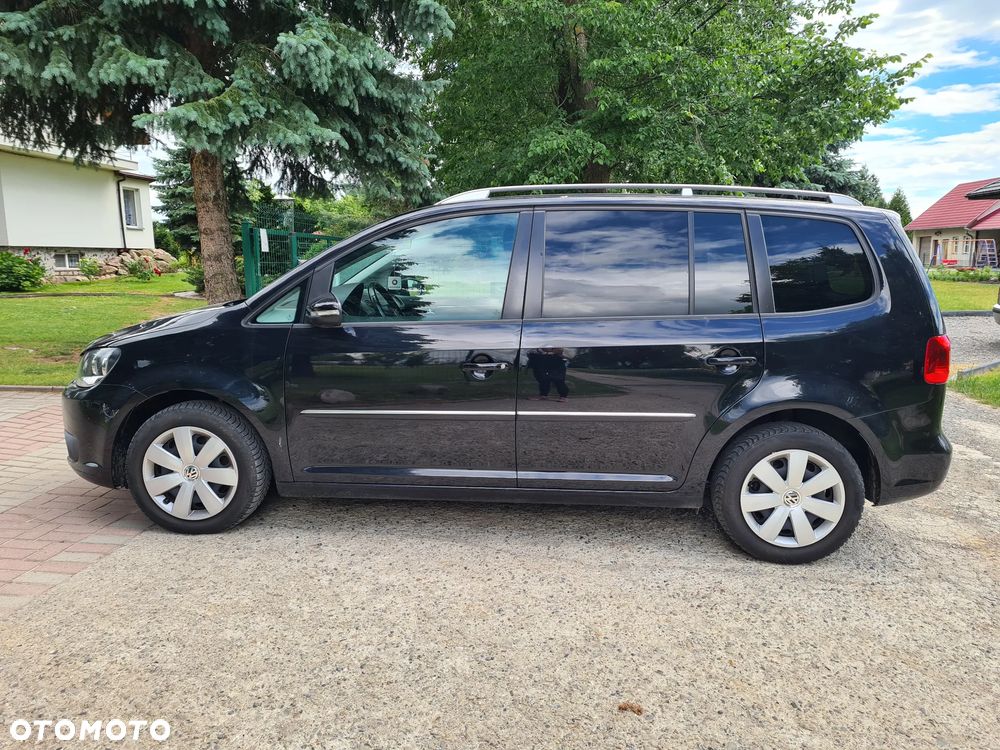 Volkswagen Touran - 15