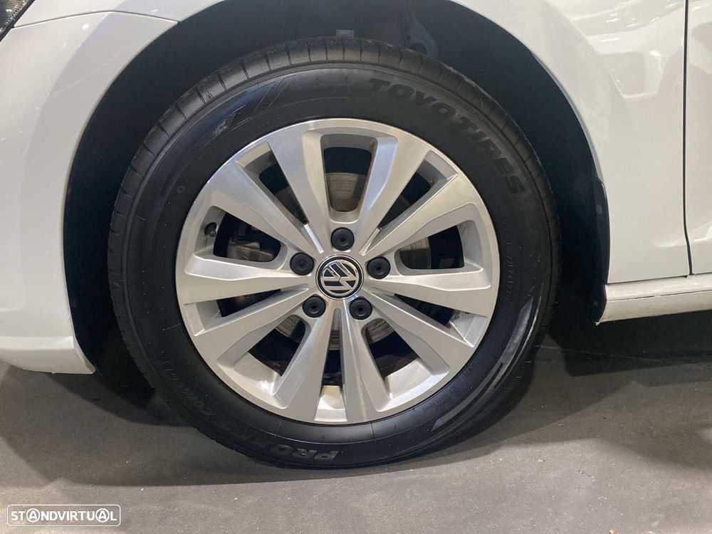VW Golf - 11