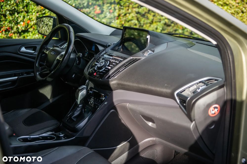 Ford Kuga 2.0 TDCi 4x4 Titanium - 29