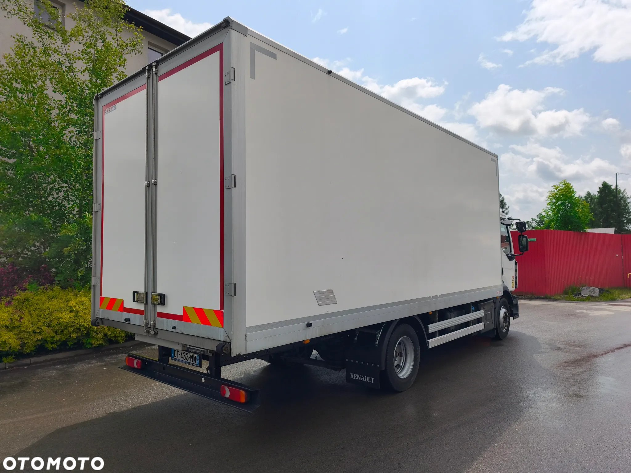 Renault Gamma D 12.210 kontener kurierka 15 palet - 4