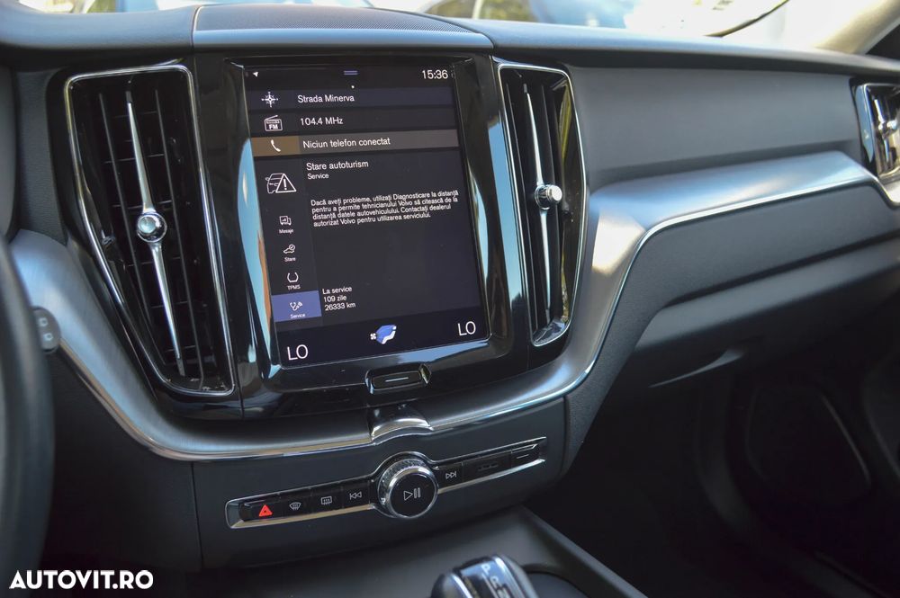Volvo XC 60 D4 AWD Geartronic Momentum - 24