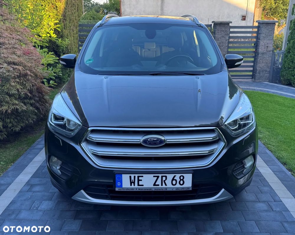 Ford Kuga 1.5 EcoBoost 2x4 Titanium - 2