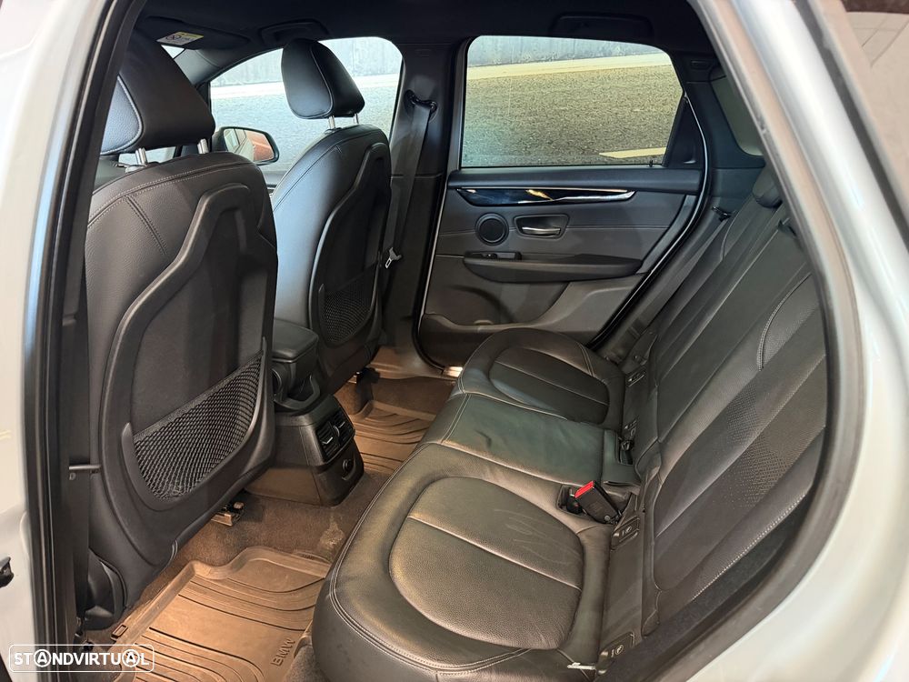 BMW 218 Active Tourer d Line Sport - 9