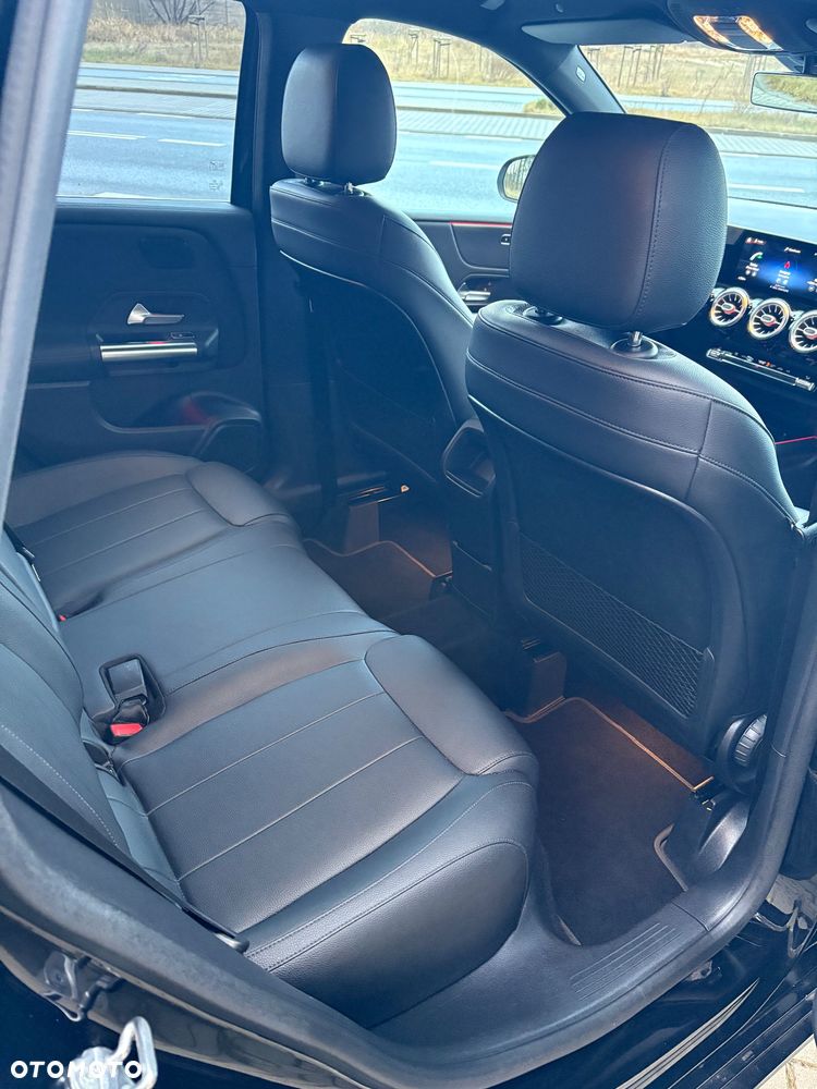 Mercedes-Benz Klasa B 180 7G-DCT - 18