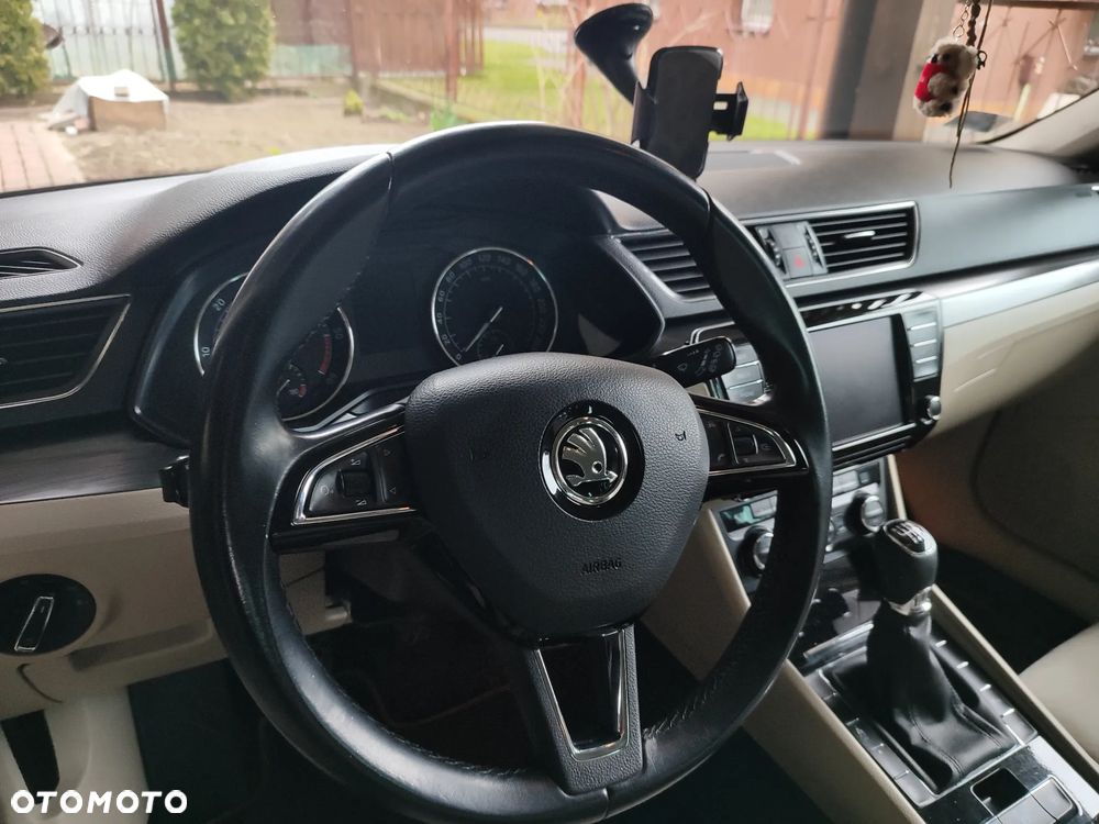 Skoda Superb 2.0 TDI Style - 12