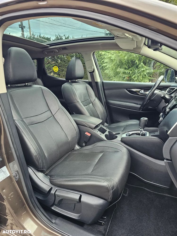 Nissan Qashqai 1.6 DCI Start/Stop X-TRONIC Tekna - 9