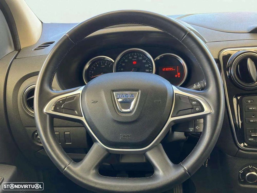 Dacia Lodgy 1.2 TCe Confort 7L - 11