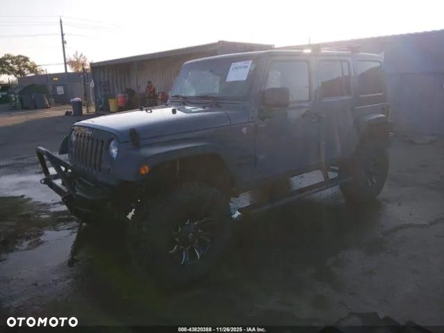 Jeep Wrangler 3.6 Unlim X - 2