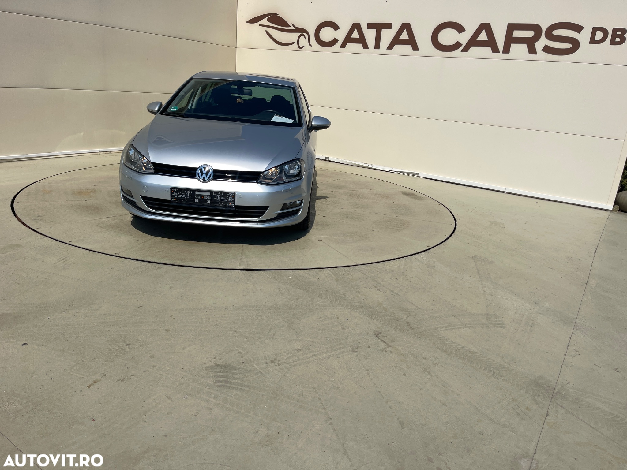 Volkswagen Golf 1.2 TSI BlueMotion Technology Lounge - 2