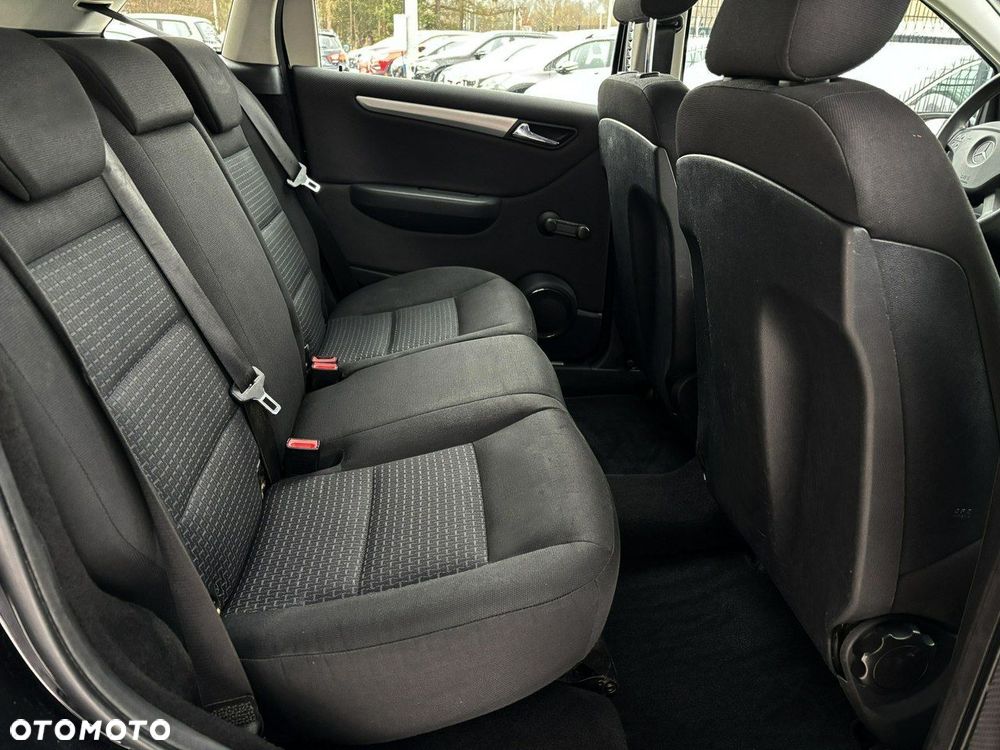 Mercedes-Benz Klasa B 180 Autotronic - 20