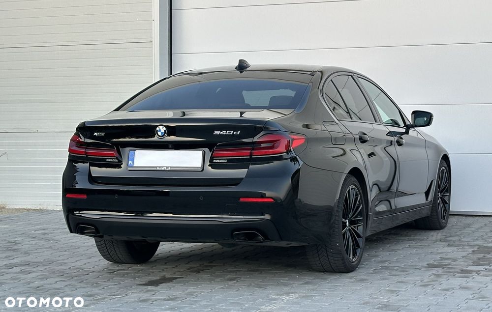 BMW Seria 5 540d xDrive mHEV sport - 13
