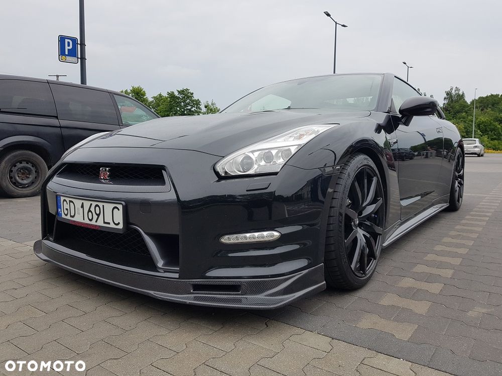 Nissan GT-R - 6