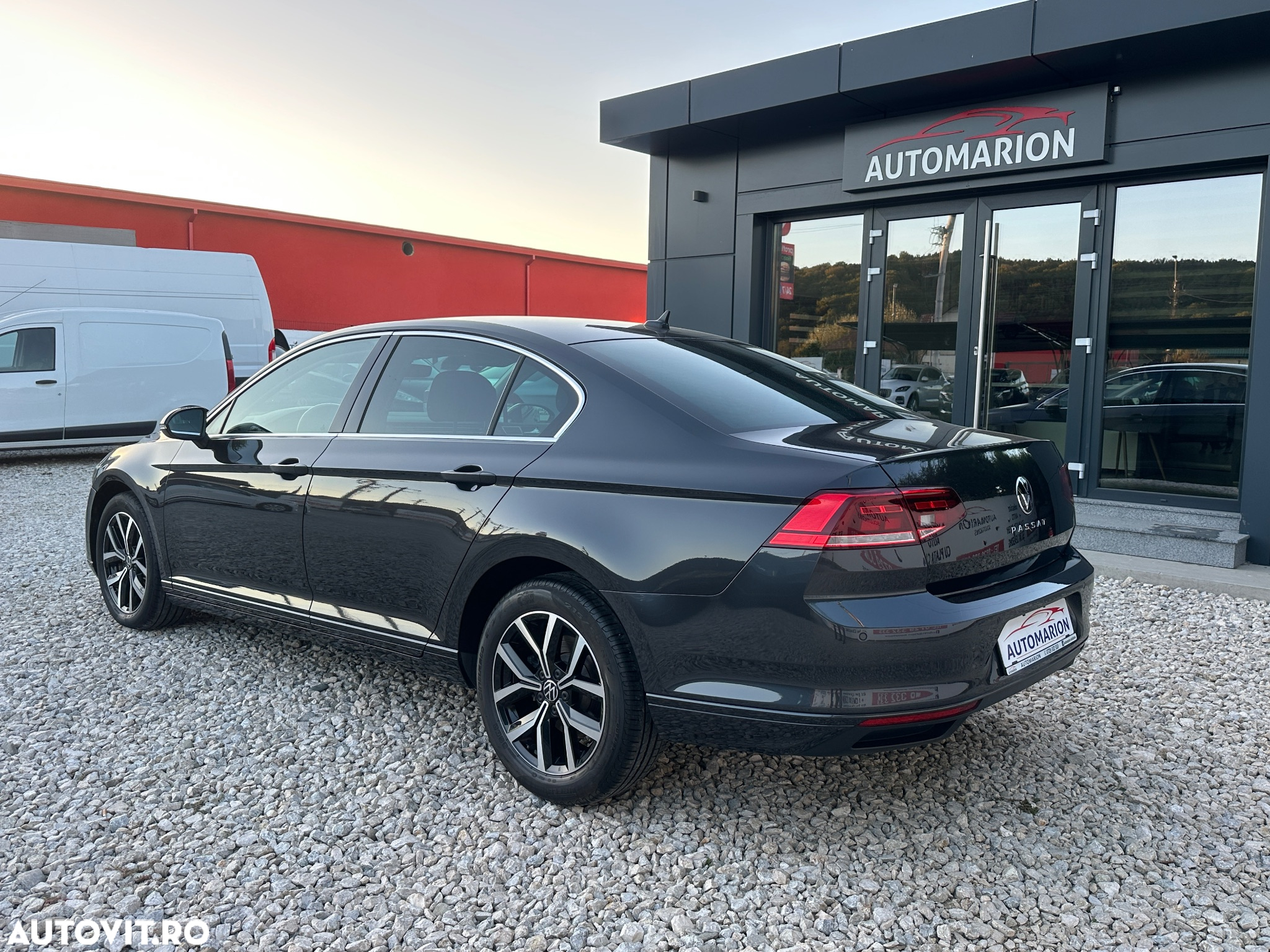 Volkswagen Passat - 19