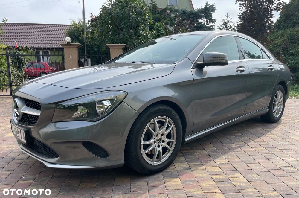 Mercedes-Benz CLA 180 d - 16