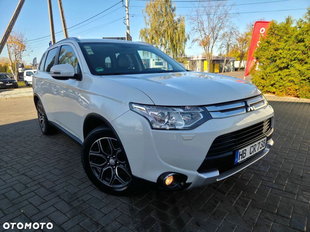 Mitsubishi Outlander 2.2 DI-D 4WD Automatik Diamant Edition - 20