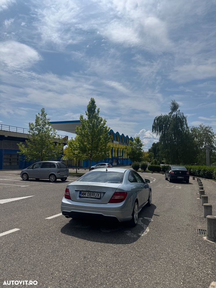 Mercedes-Benz C - 3