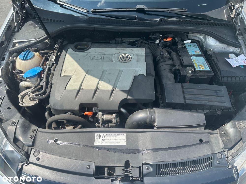 Volkswagen Golf 2.0 TDI Comfortline - 11